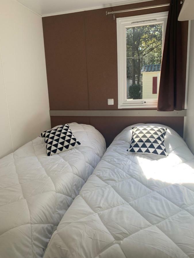 Mobil Home Les Pierres Couchees 4* St Brevin Les Pins Сен-Бревен-ле-Пен Екстер'єр фото